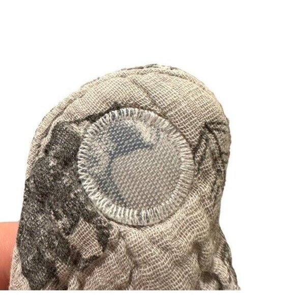 Nuby Baby Lot 2 100% Natural Cotton Muslin Teething Drool Bib Bandana Boys Gray - Picture 6 of 7